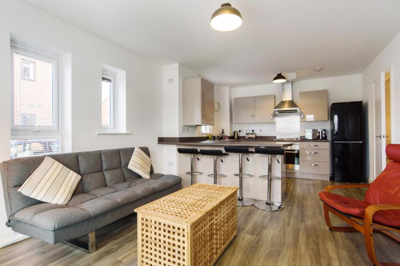 Raphael Retreat Apartment Newport  Bagian luar foto