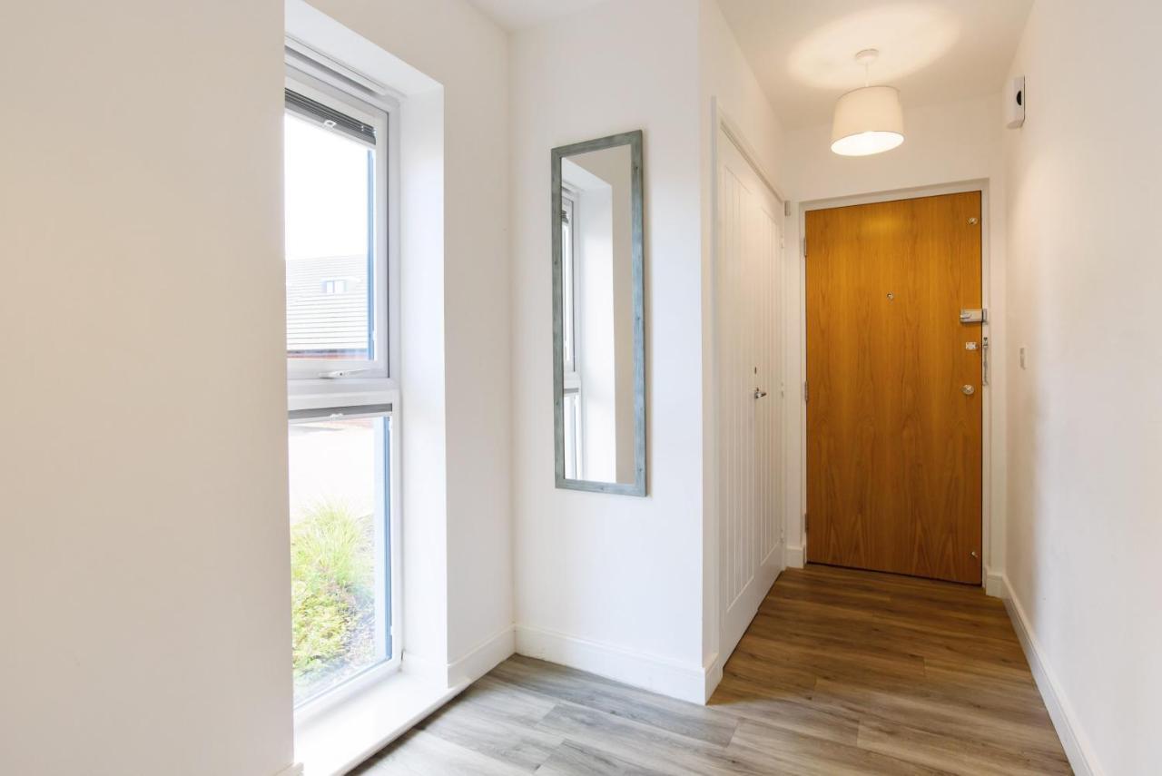 Raphael Retreat Apartment Newport  Bagian luar foto