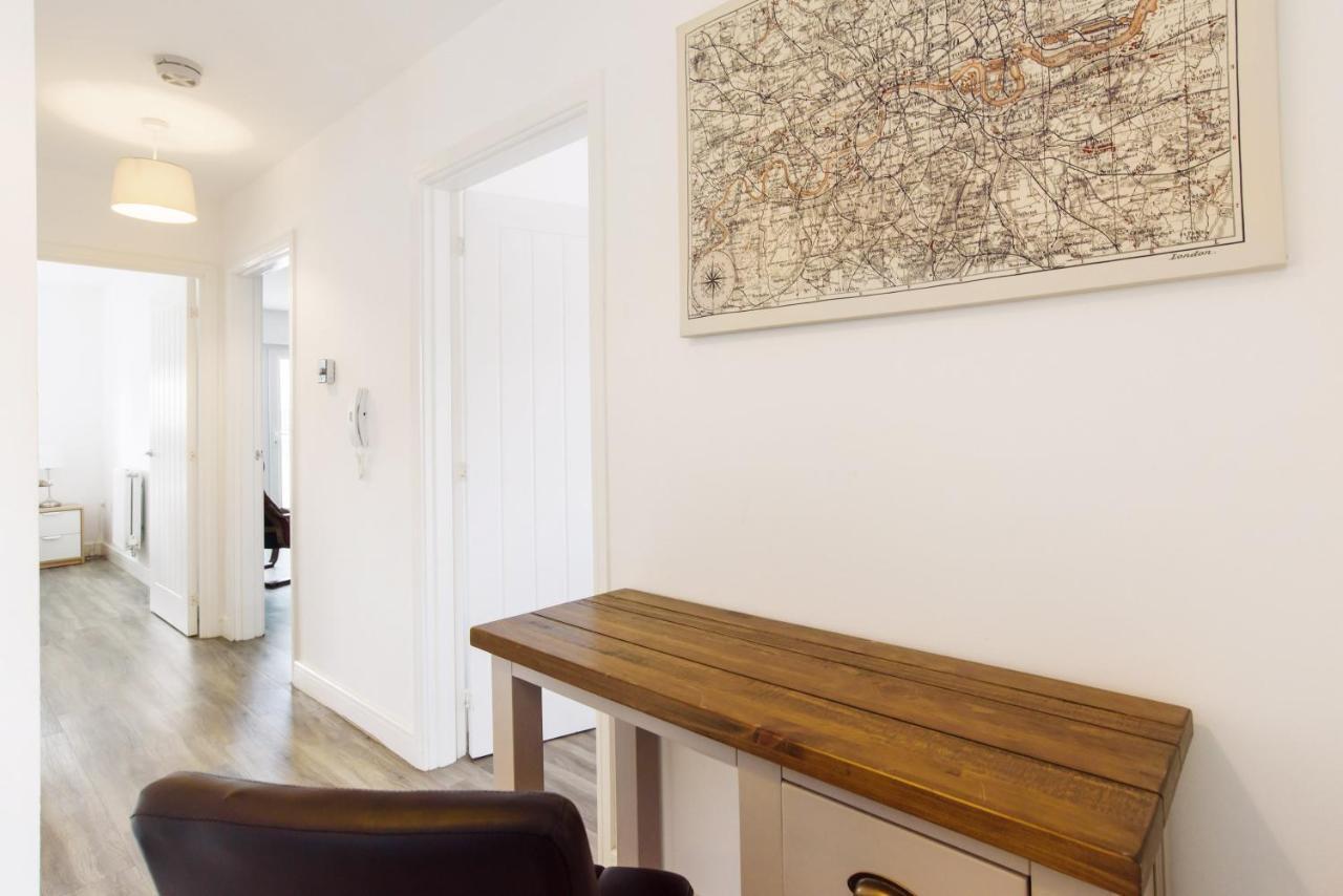 Raphael Retreat Apartment Newport  Bagian luar foto