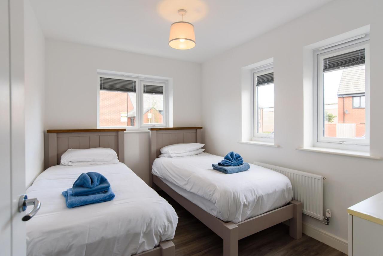 Raphael Retreat Apartment Newport  Bagian luar foto